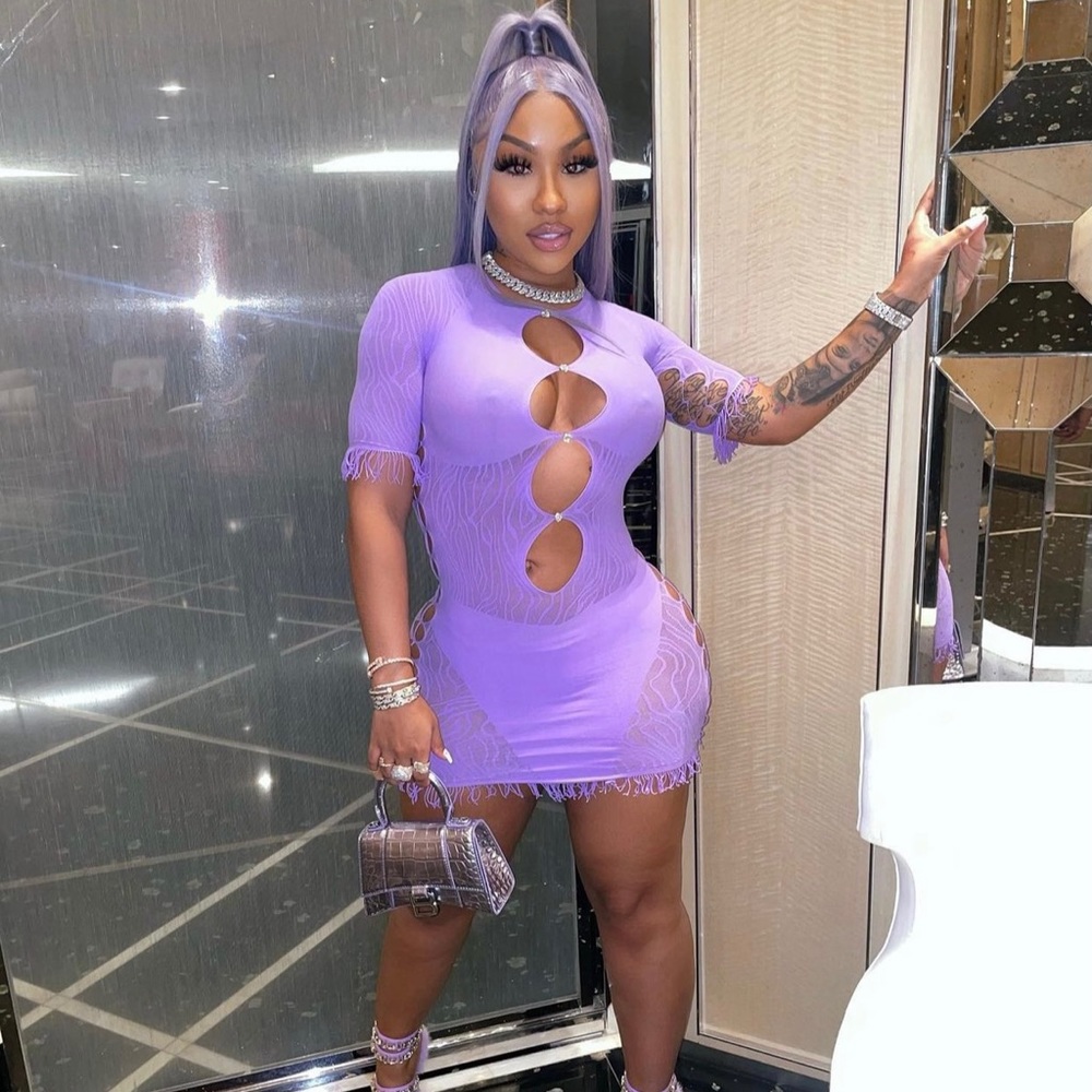 Poster girl dress like new